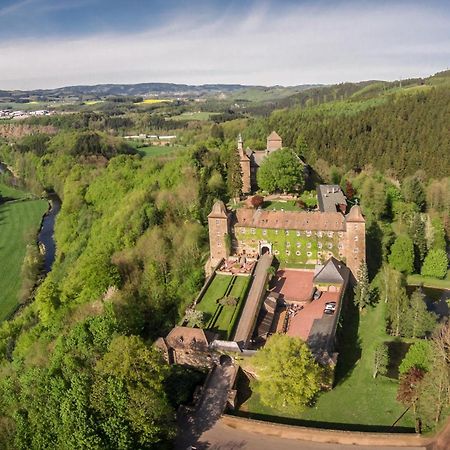 Hotel Und Restaurant Burg Schnellenberg Атендорн Екстериор снимка