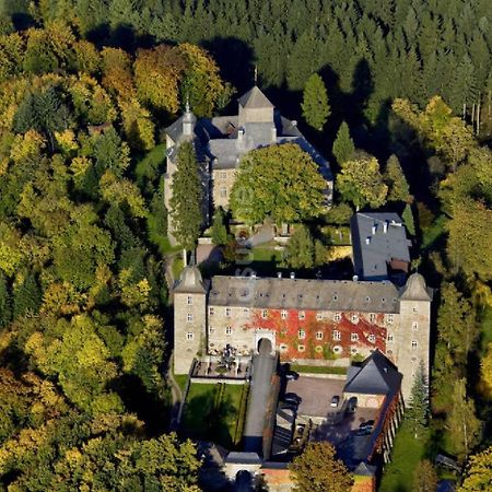 Hotel Und Restaurant Burg Schnellenberg Атендорн Екстериор снимка