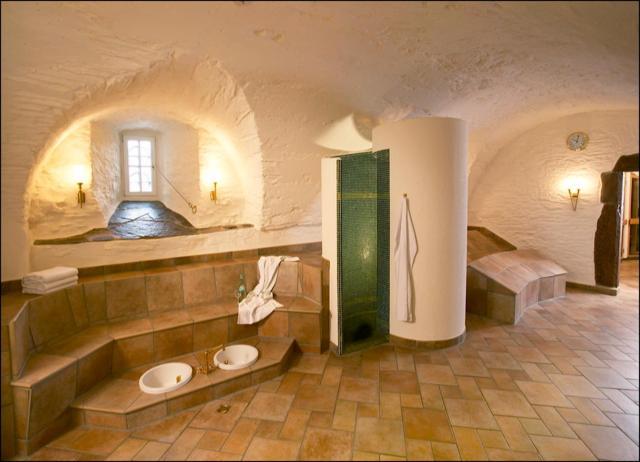 Hotel Und Restaurant Burg Schnellenberg Атендорн Екстериор снимка